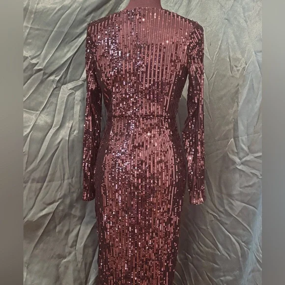 Shimmering Sequin Long Sleeve Gown - Picture 2 of 5